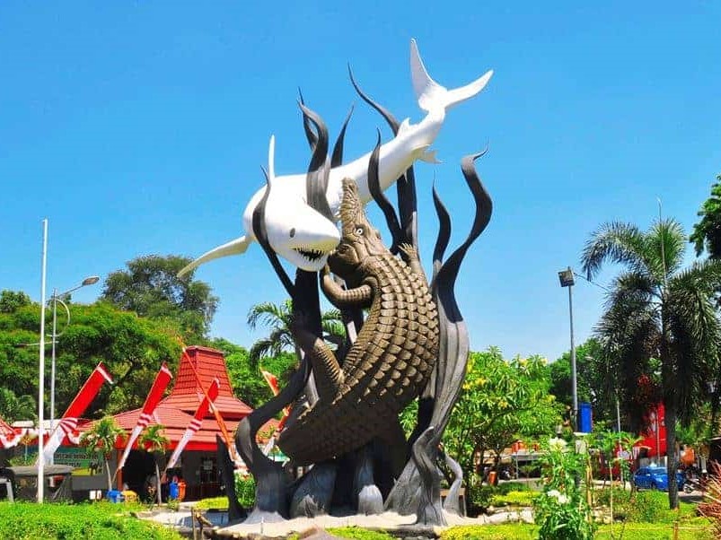 Patung-Sura-dan-Baya - Copy